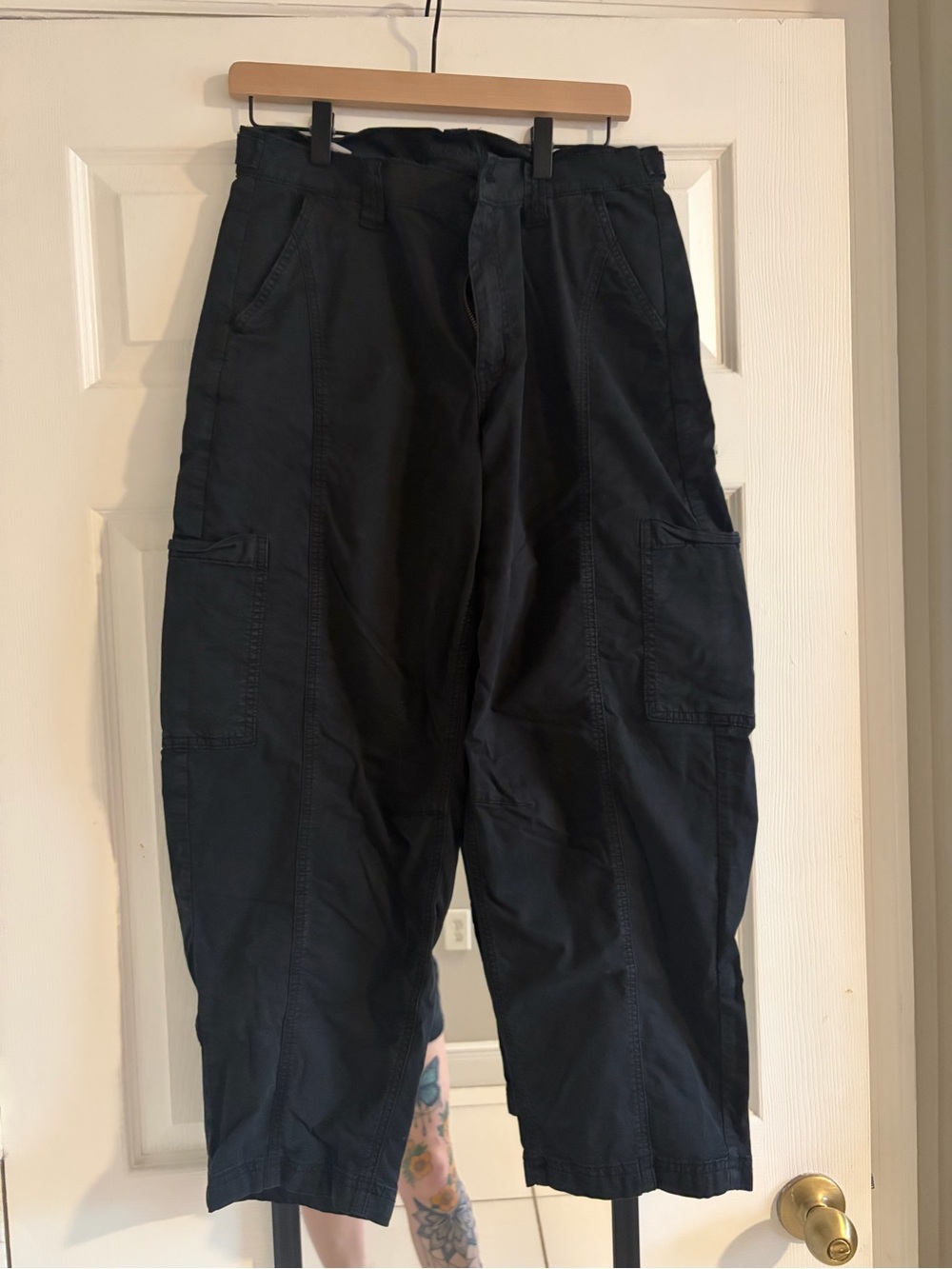 American Eagle Outfitters Black Cargo Pants with Utility Pockets